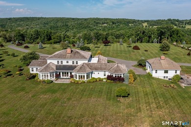 On Top of the World. Unparalleled Estate with complete privacy - photo 4