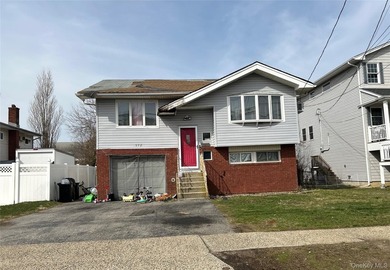 This Raised Ranch Home Features 3 Bedrooms, 2 Full Baths, Eat In - photo 3