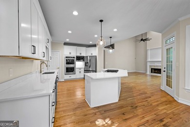 *** MUST SEE *** Lakefront Luxury on Lake Kedron - Completely - photo 9