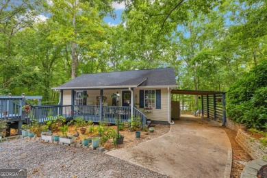 Lake Home For Sale in Hartwell, Georgia