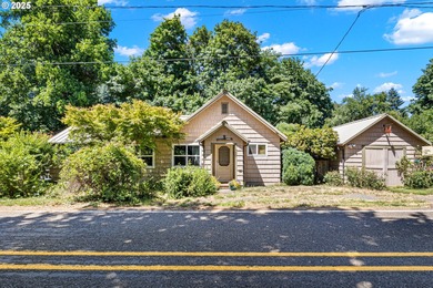 McKenzie River  Home For Sale in Walterville Oregon