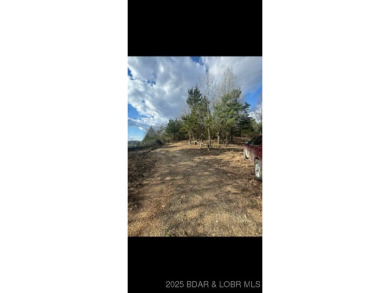 Lake Acreage For Sale in Roach, Missouri