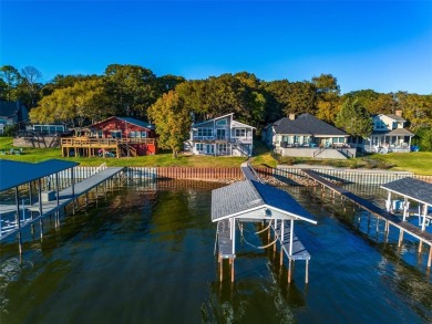 Cedar Creek Lake Home For Sale in Gun Barrel City Texas