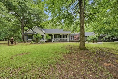 (private lake, pond, coastal) Home For Sale in Social Circle Georgia