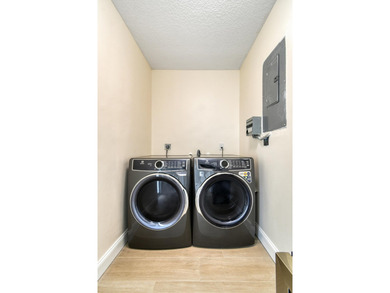 Welcome to 100% Move-In Ready Living in Jupiter Farms. 4 - photo 40