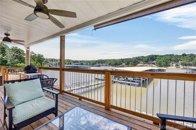 Beautifully renovated 3-bedroom, 2-bath lakefront condo at the - photo 15