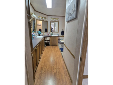 Welcome home to this well-maintained 3-bedroom, 2-bath property - photo 20