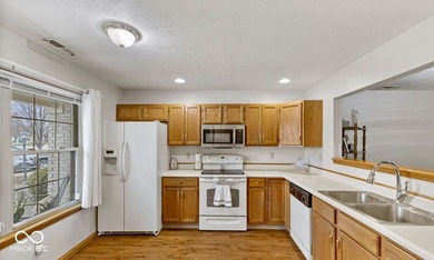 Welcome home to this cozy and quaint maintenance-free condo