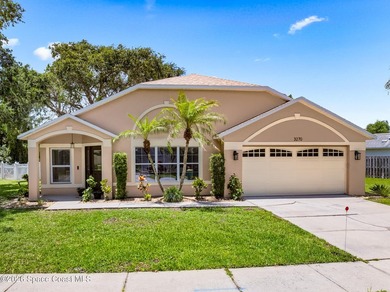 THIS IS A MUST SEE! Extremely Well-Maintained 3 Bed / 2 Bath - photo 4