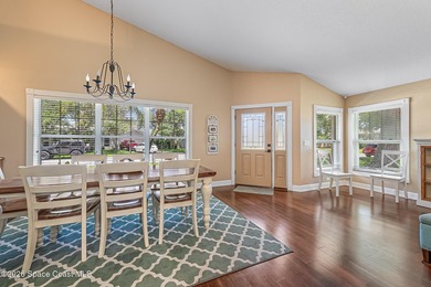 THIS IS A MUST SEE! Extremely Well-Maintained 3 Bed / 2 Bath - photo 7
