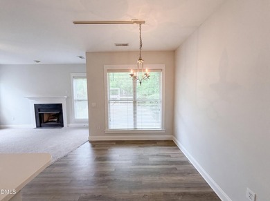 Welcome to this charming three-bedroom, two-and-a-half-bath - photo 6