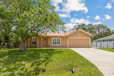 Price Improvement to $330,000! Seller is also offering a - photo 2