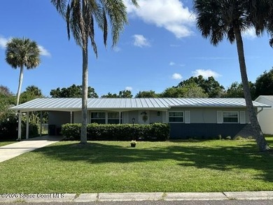 Completely Remodeled 3 Bed / 2 Bath Home - Move-In Ready! - photo 2