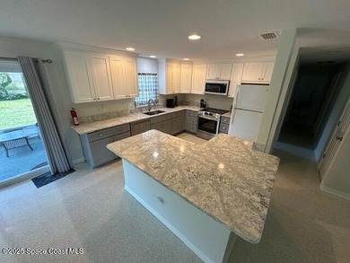 Completely Remodeled 3 Bed / 2 Bath Home - Move-In Ready! - photo 9