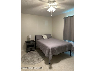 Completely Remodeled 3 Bed / 2 Bath Home - Move-In Ready! - photo 10