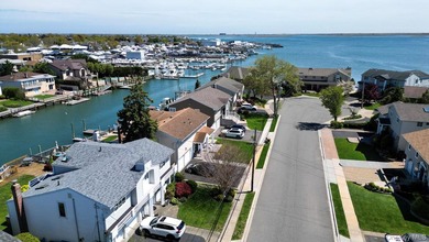 Experience the pinnacle of waterfront living at this spectacular - photo 23