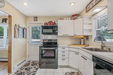 Welcome to this beautifully maintained 2-bedroom, 2-bath ranch - photo 11