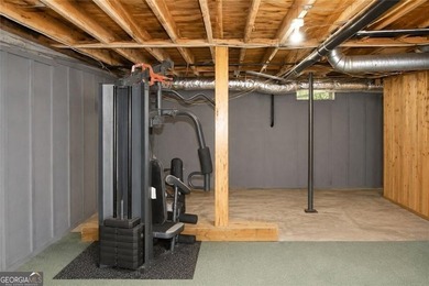 This home in need of a Freshen Up with Your own Touch and - photo 22