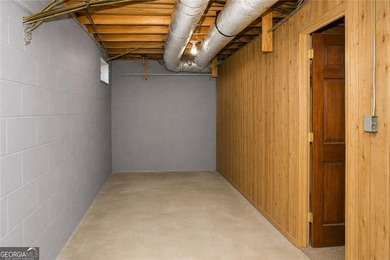This home in need of a Freshen Up with Your own Touch and - photo 23