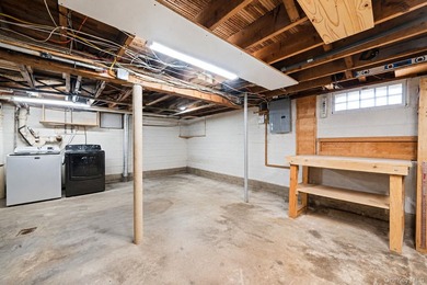 Welcome to this beautifully maintained 2-bedroom, 2-bath ranch - photo 25