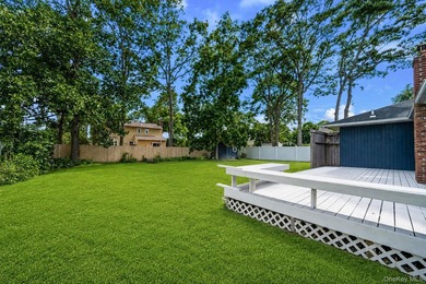 Welcome to this beautifully maintained 2-bedroom, 2-bath ranch - photo 30