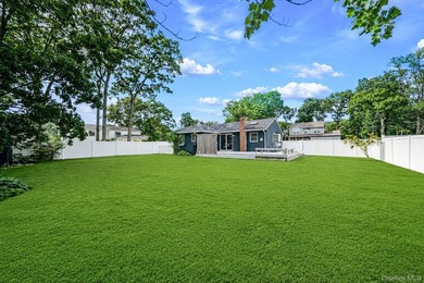 Welcome to this beautifully maintained 2-bedroom, 2-bath ranch - photo 31