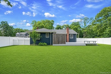 Welcome to this beautifully maintained 2-bedroom, 2-bath ranch - photo 32