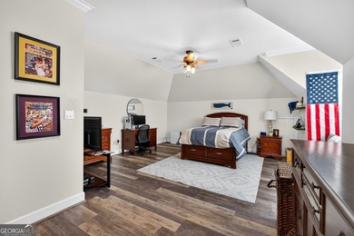 Welcome to one of the largest and most extensively renovated - photo 38
