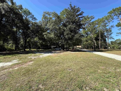 Lake Lot For Sale in Tallahassee, Florida