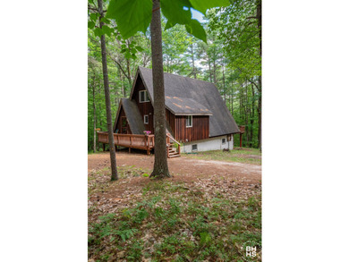 Welcome to 'Windsong', a quintessential original Adirondack - photo 25