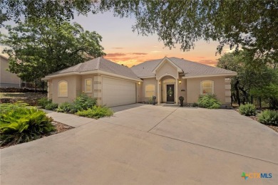 Lake Home For Sale in Canyon Lake, Texas