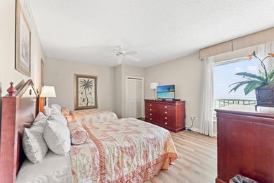This spectacular ocean view condo puts the royal in Royale Palms - photo 25