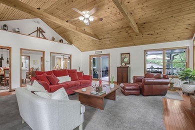 Welcome to Hideaway Hills and this spacious, beautifully updated - photo 29