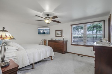 Welcome to Hideaway Hills and this spacious, beautifully updated - photo 32