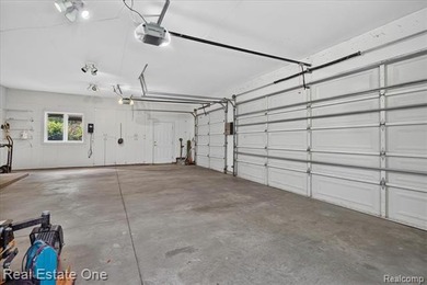 Private Country Living on 9.16 Acres with Two Lakefront - photo 34