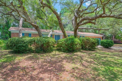Offered for the first time by its original owner, this - photo 38