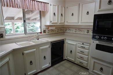 NICE LOCATION ON GREENBRIER IN KELLY RIDGE!! LARGE 2 BED 2 BA - photo 15