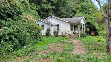 Lake Home Sale Pending in Burnsville, North Carolina