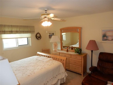 Absolutely Beautiful 2 Bedroom 2 Bath 2 Car Garage Home in the - photo 22