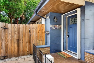 Welcome to 1707 Platt Street in the heart of Melbourne! This - photo 2