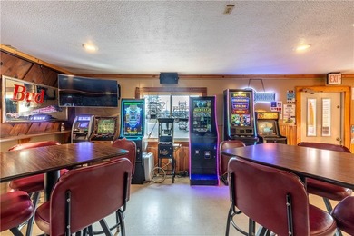 Here is your opportunity to own the legendary Big Minnow Bar and - photo 6