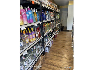 Liquor store for sale on busy Post Road with strong visibility - photo 2