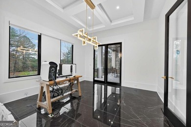 A rare opportunity to own a 15,600 sq ft ultra-luxury - photo 20