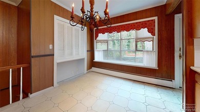 Roslyn, Flower Hill 5 Bedroom, 3 Bath Sprawling Ranch on - photo 28