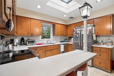 Roslyn, Flower Hill 5 Bedroom, 3 Bath Sprawling Ranch on - photo 29