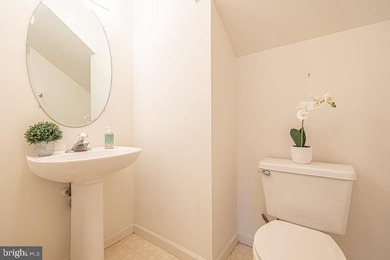 Tucked away on a quiet cul-de-sac in the amenity-rich community - photo 30
