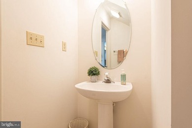 Tucked away on a quiet cul-de-sac in the amenity-rich community - photo 31