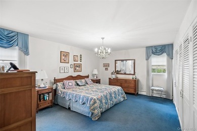 Roslyn, Flower Hill 5 Bedroom, 3 Bath Sprawling Ranch on - photo 35