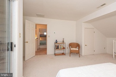 Tucked away on a quiet cul-de-sac in the amenity-rich community - photo 42
