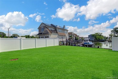 Last Home Left in this Waterfront 2025 New Construction Project! - photo 4
